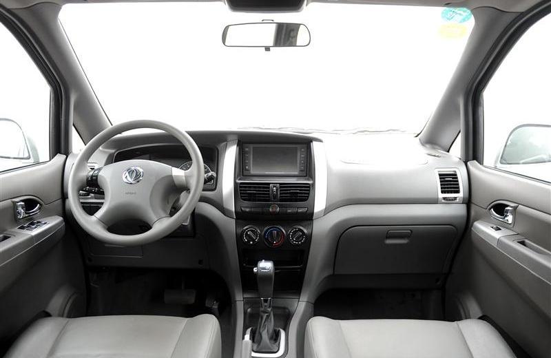 2012款 2.0 自動旗艦型 7座