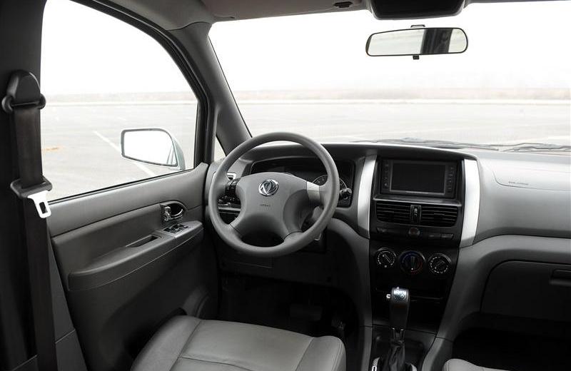 2012款 2.0 自動旗艦型 7座