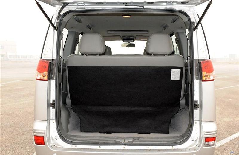 2012款 2.0 自動旗艦型 7座