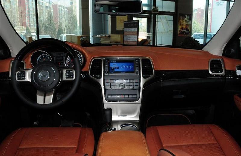 2012款 3.6 旗艦尊崇版