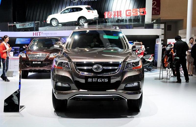 2012款 2.4 汽油自動四驅天窗版