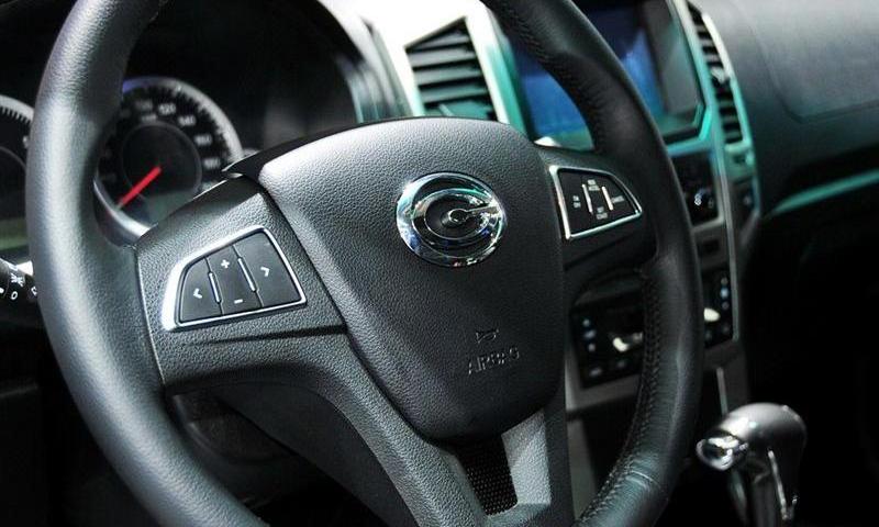 2012款 2.4 汽油自動(dòng)四驅(qū)天窗版