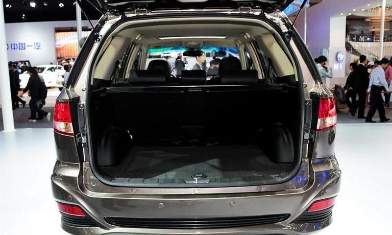 2012款 2.4 汽油自動(dòng)四驅(qū)天窗版