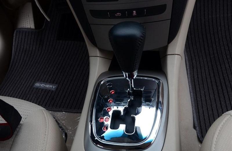 2012款 兩廂 1.6CVT 進取型