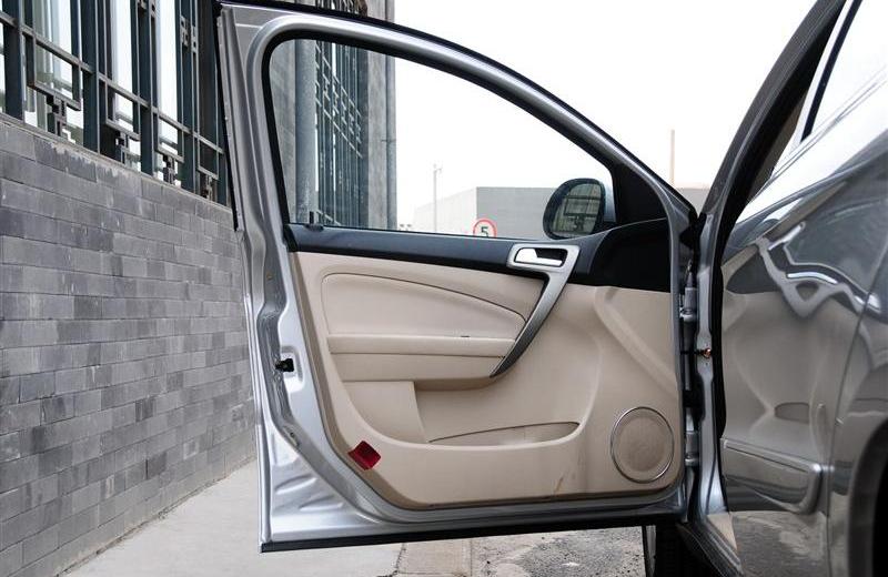 2012款 三廂 1.6CVT 進取型