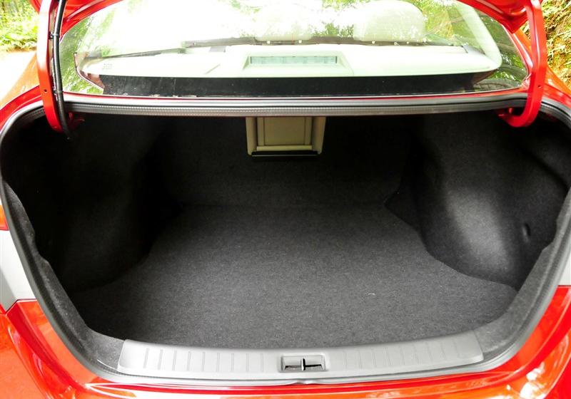 2012款 1.8XL 手動(dòng)豪華版