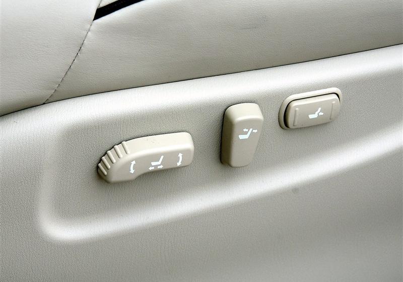 2012款 5.6 V8旗艦版