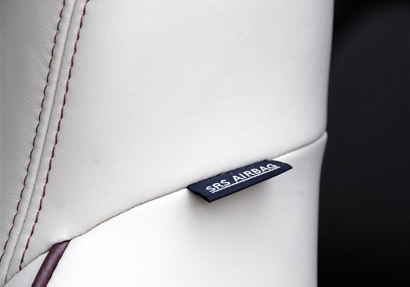 2012款 5.6 V8旗艦版