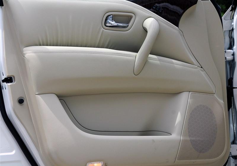 2012款 5.6 V8旗艦版