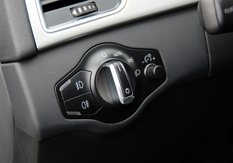 2012款 2.0 TFSI 自動運動型