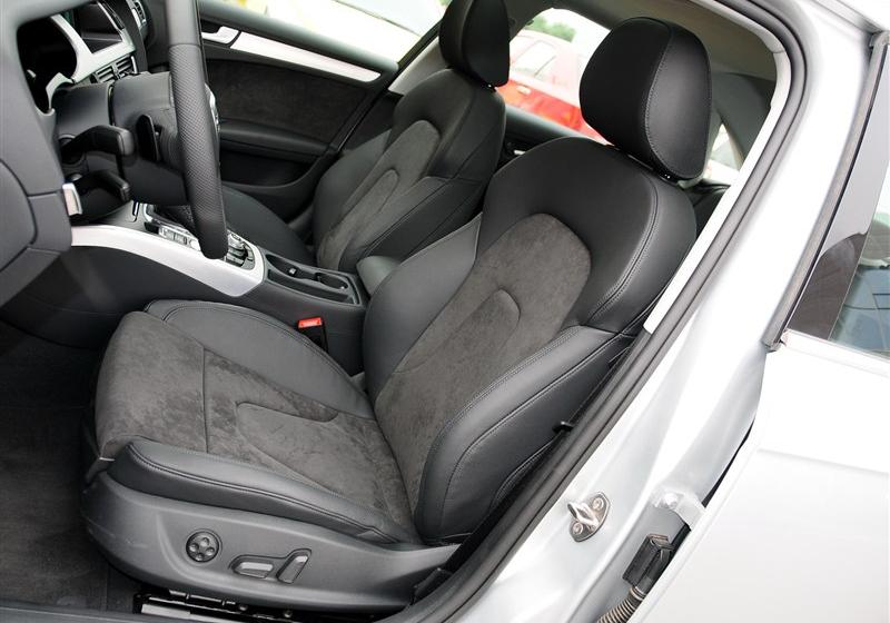 2012款 2.0 TFSI 自動運動型