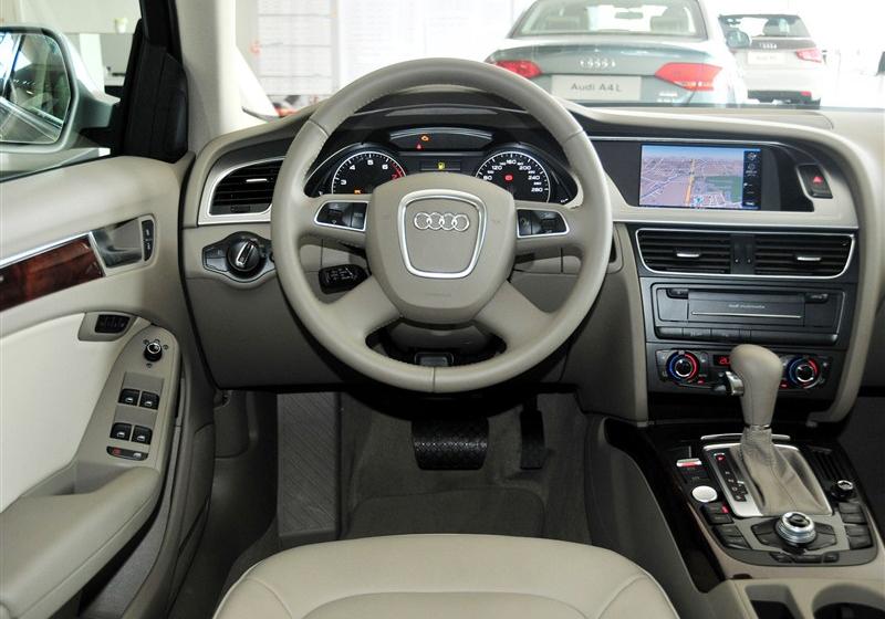 2012款 2.0 TFSI 自動技術型