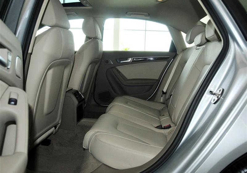 2012款 2.0 TFSI 自動技術型