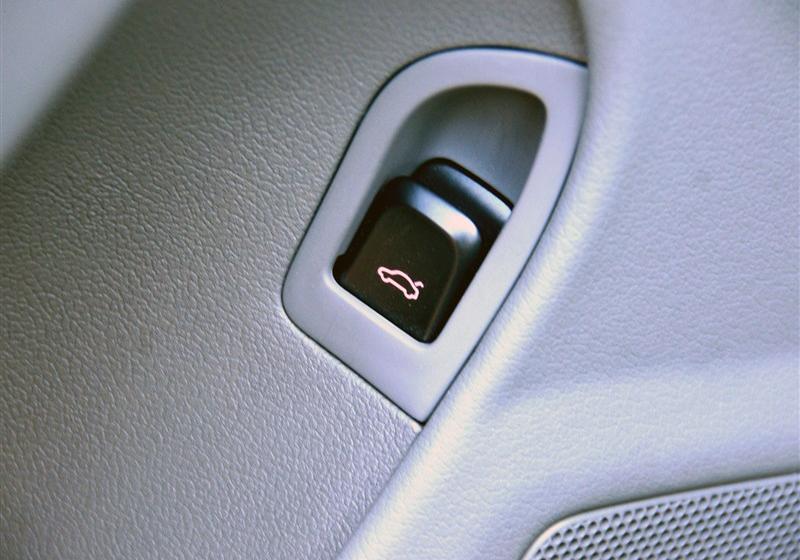 2012款 1.8 TFSI 自動舒適型