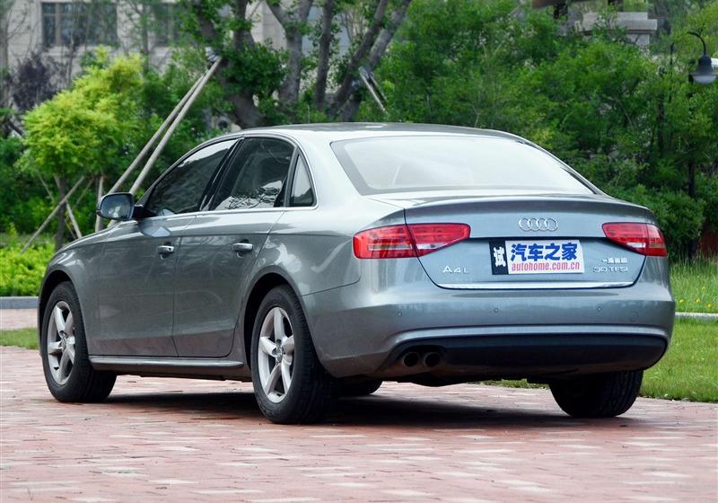 2013款 30 TFSI 自動(dòng)舒適型