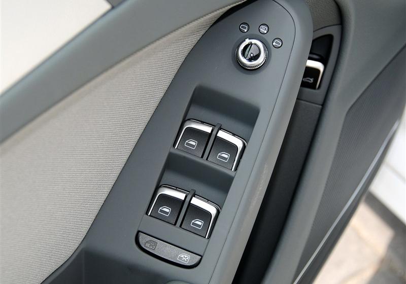 2013款 35 TFSI 自動標準型