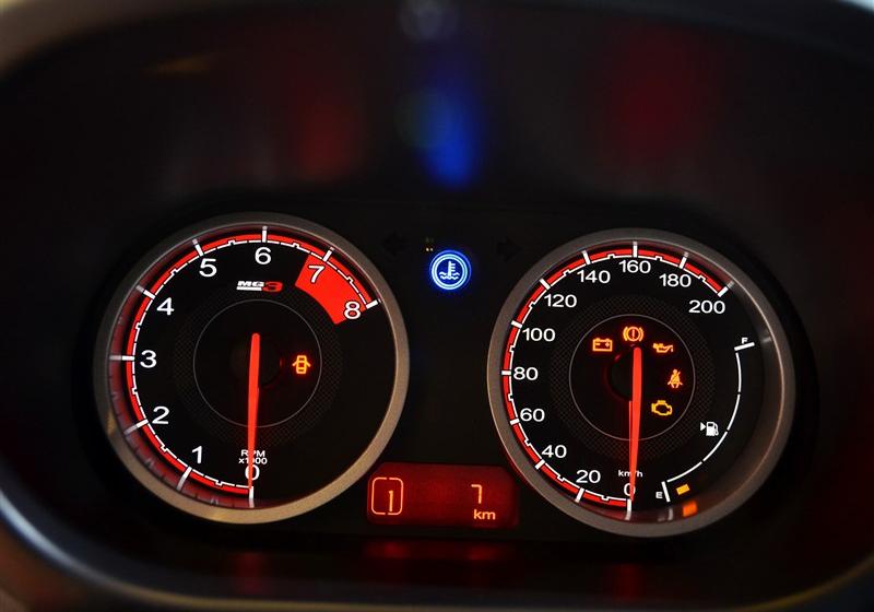 2014款 1.5L 自動精英版