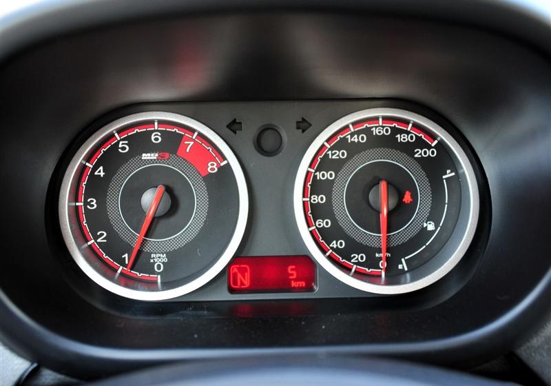 2014款 1.5L 自動豪華版