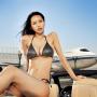 BMW與比基尼美女