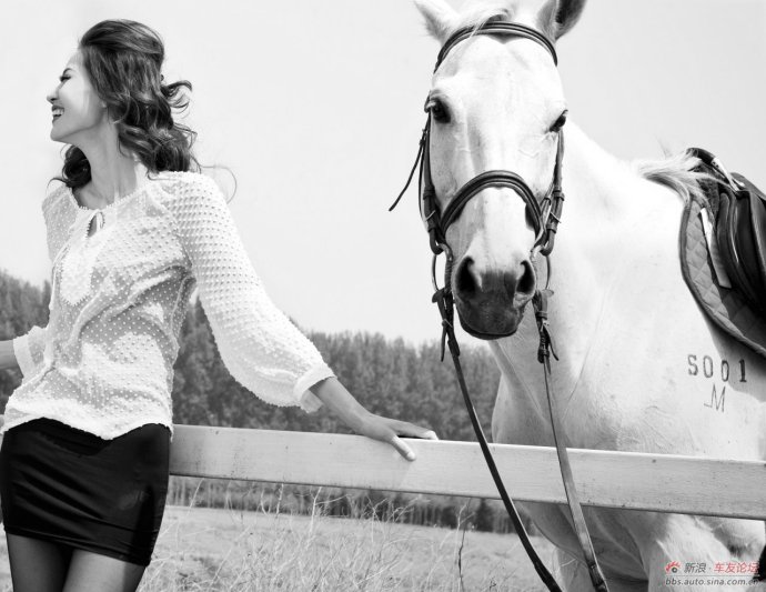 三大冠軍模特性感演繹時尚