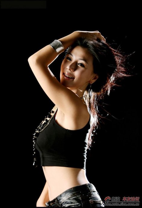 韓國媚模李智友