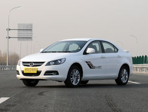 運動范兒家用車 試駕江淮和悅1.5L MT運動版 卓眾汽車網(wǎng)