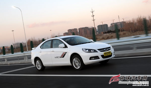 運動范兒家用車 試駕江淮和悅1.5L MT運動版 卓眾汽車網(wǎng)