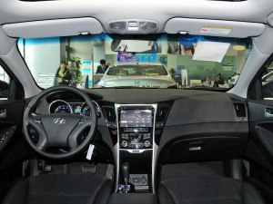索納塔八 2013款 2.0L 自動領(lǐng)先版