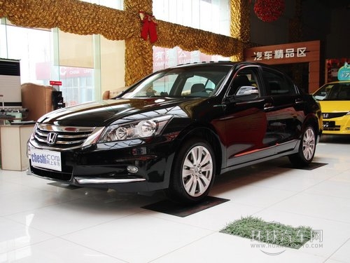 廣汽本田 2.4L 自動(dòng) 車輛左前45度視角