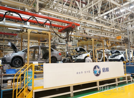 東風日產鄭州工廠整裝車間