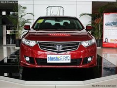 東風本田 2.4L 自動 車頭正面視角