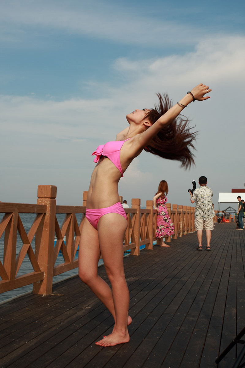 金山車模比基尼秀 迷瞎你的眼