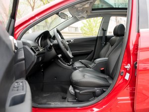 V6菱仕 2013款 1.5L 手動旗艦版