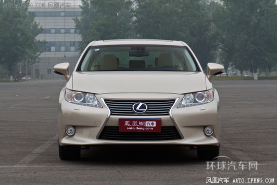 雷克薩斯ES對比凱迪拉克XTS “非主流”