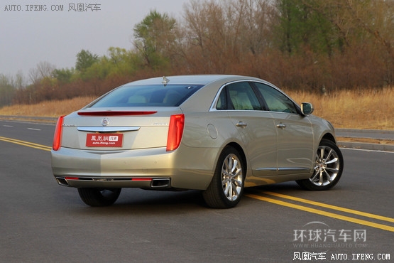 雷克薩斯ES對比凱迪拉克XTS “非主流”