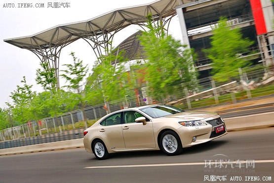 雷克薩斯ES對比凱迪拉克XTS “非主流”(4)
