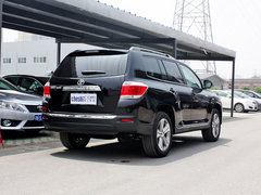 廣汽豐田  漢蘭達 3.5L AT 車輛右側尾部視角