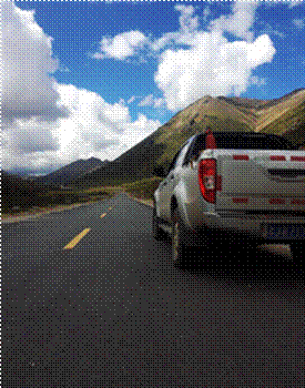 域虎單騎游西藏 形單影只“野”自由 域虎單騎游西藏 形單影只“野”自由