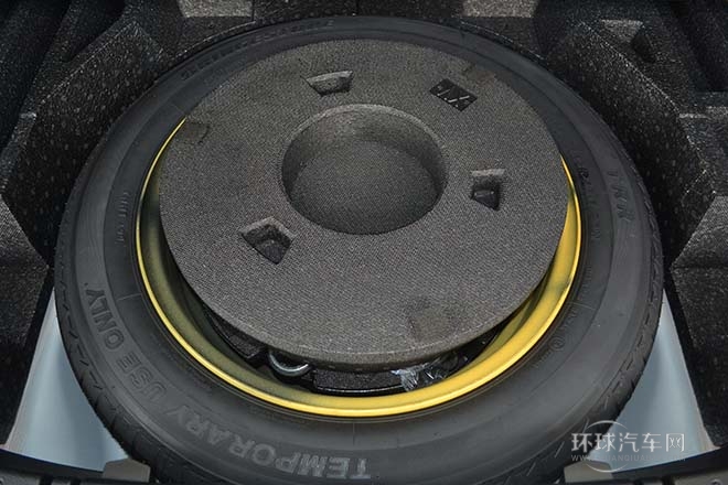 2014款2.0i豪華版