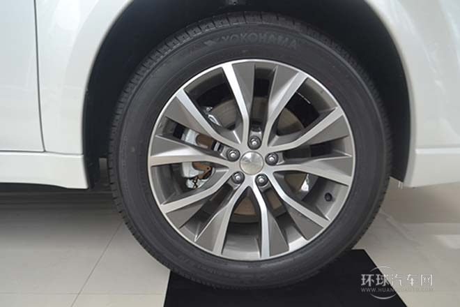 2014款2.5i雅尚運(yùn)動(dòng)版