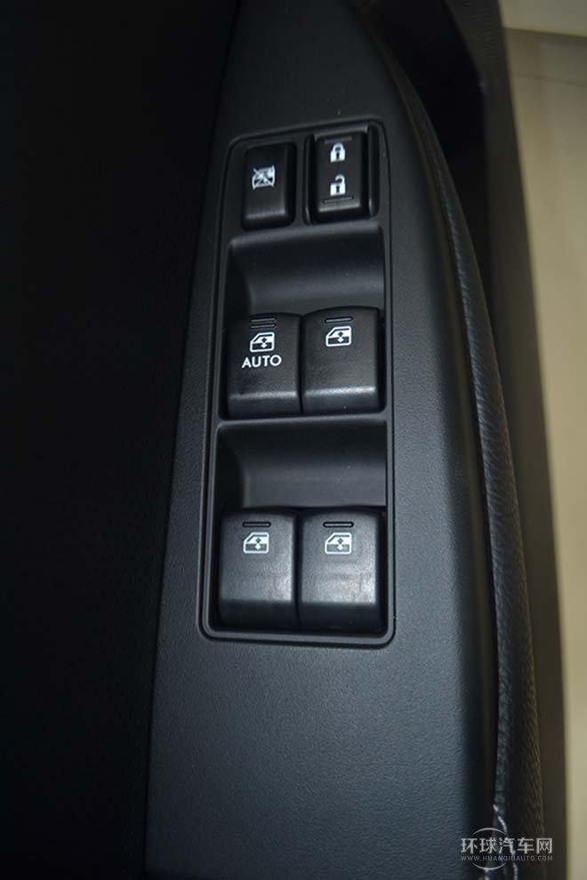 2014款2.5i雅尚運(yùn)動(dòng)版