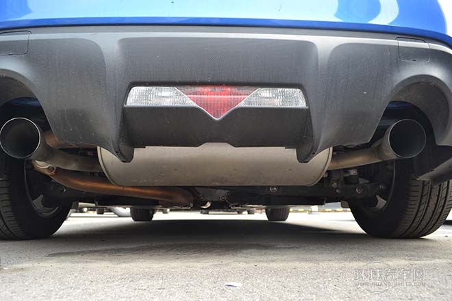 2013款自動(dòng)擋基本版