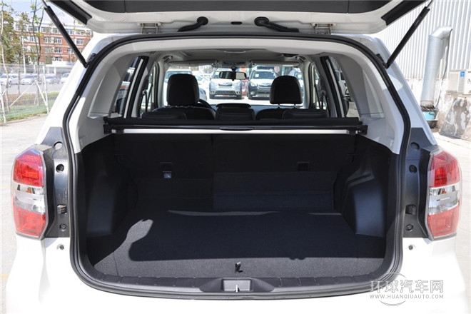 2013款 2.0i 手動(dòng)豪華版