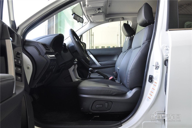 2013款 2.0i 手動豪華版