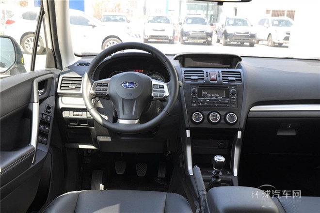 2013款 2.0i 手動豪華版