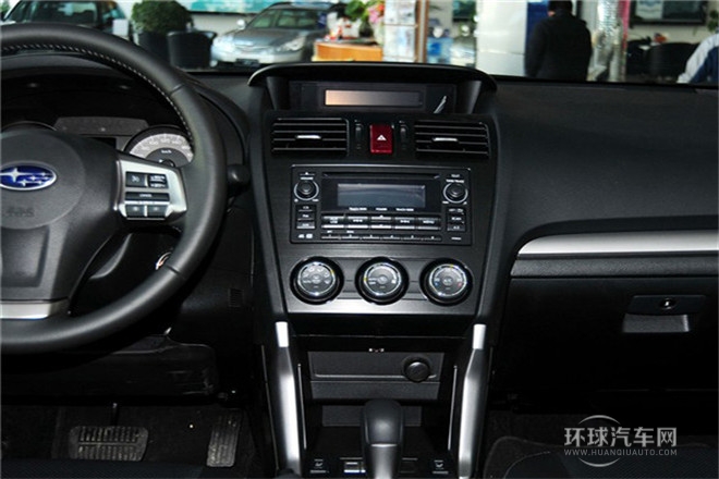 2013款 2.0i 自動豪華版