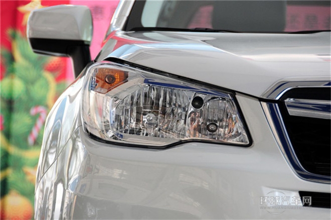 2013款 2.0i 自動豪華版