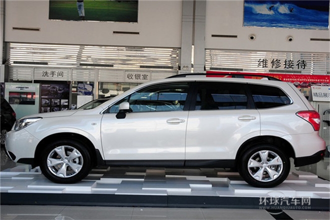 2013款 2.0i 自動豪華版