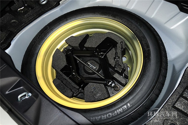 2013款 2.0i 自動豪華導(dǎo)航版