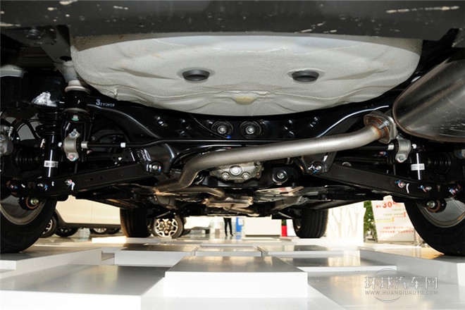 2013款 2.0i 自動豪華導航版